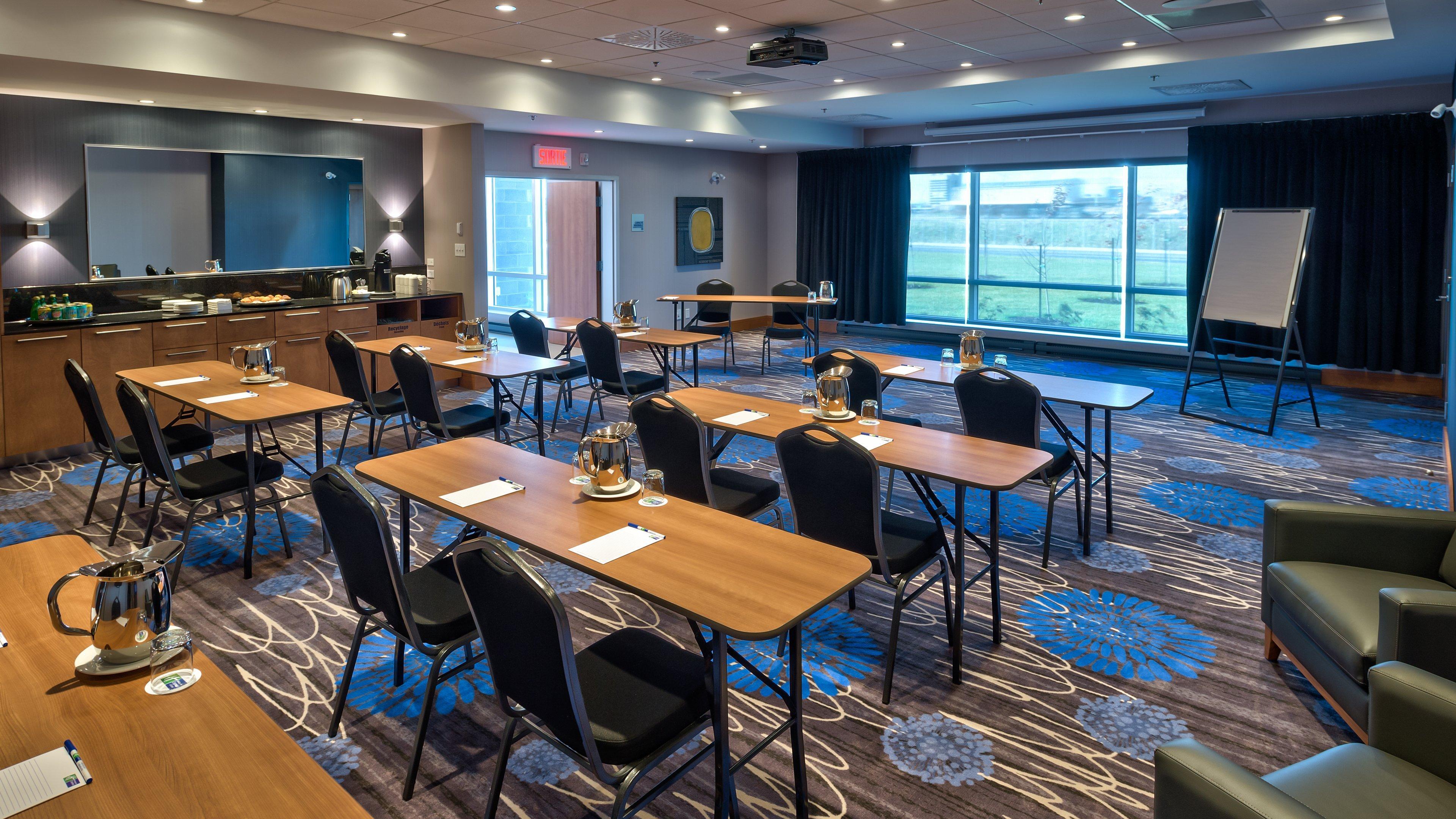 Holiday Inn Express & Suites Vaudreuil-Dorion By Ihg Exterior foto